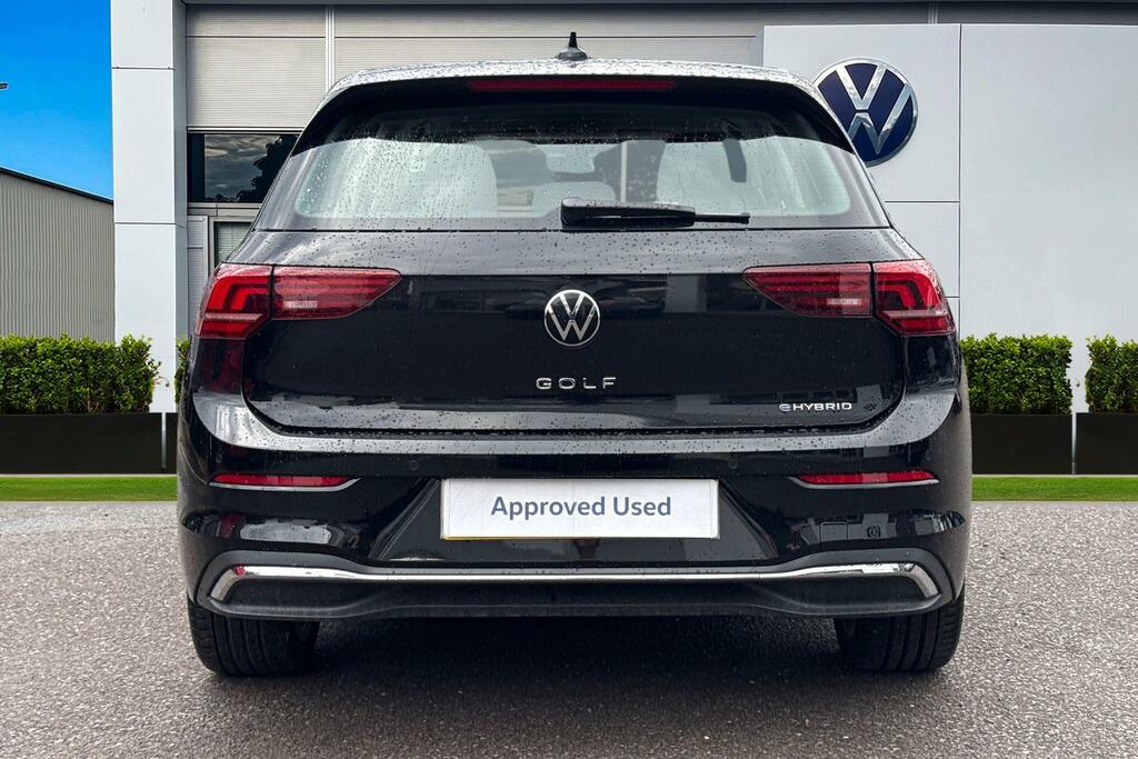 Volkswagen Golf 1.5 Tsi 204 Style Ehybrid Dsg Black #4