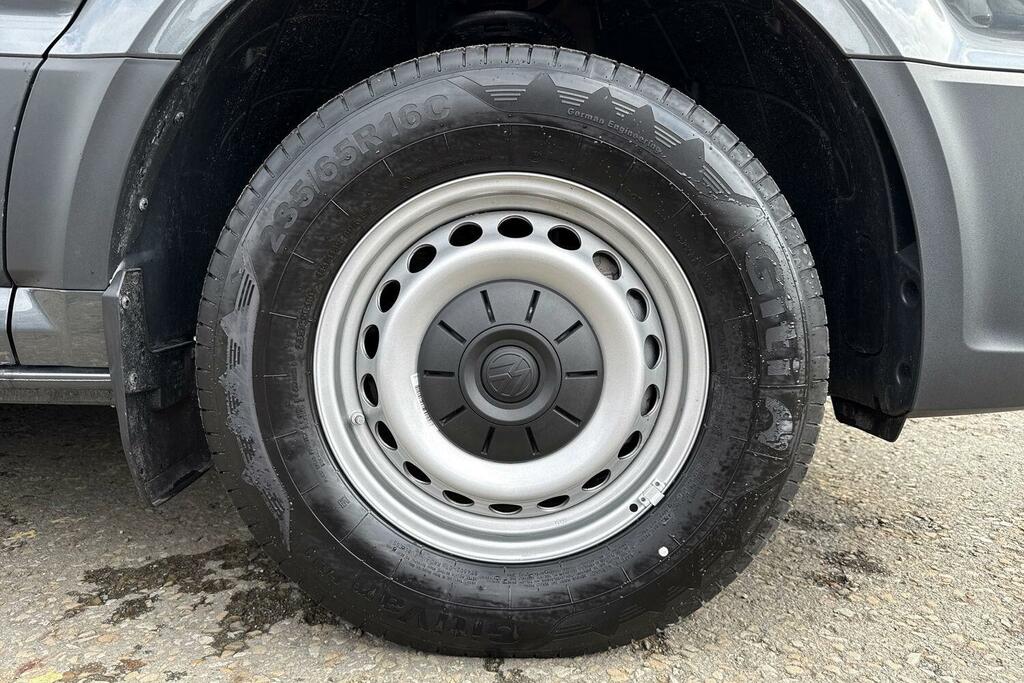 Volkswagen Crafter 2.0 Tdi 177Ps Commerce Plus High Roof Van Grey #6