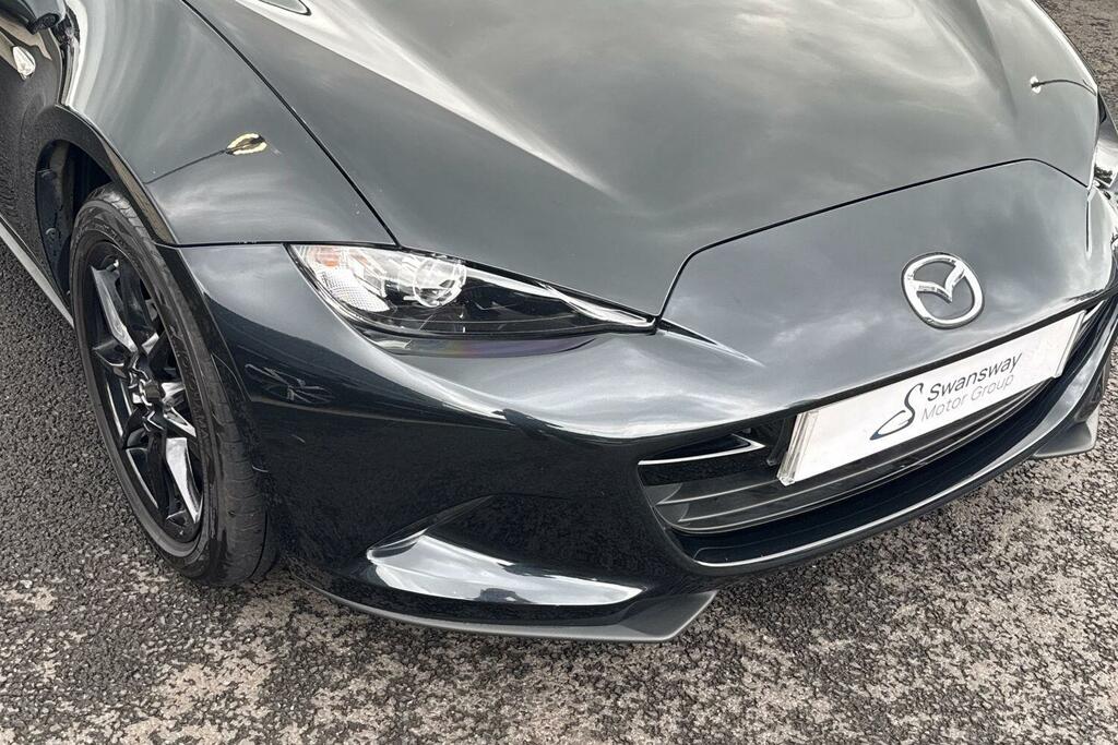 Mazda MX-5 Coupe Red #16