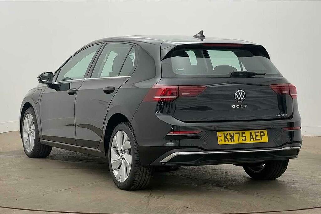 Volkswagen Golf 1.5 Tsi 204 Style Ehybrid Dsg Tilting And Sli Black #3