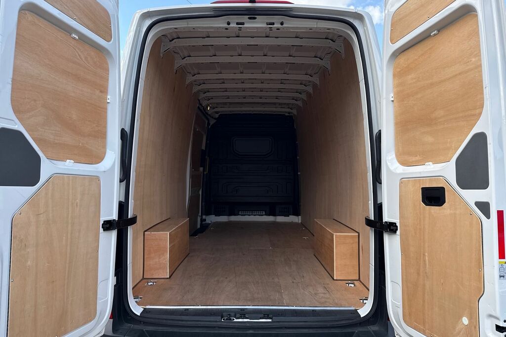 Volkswagen Crafter 2.0 Tdi 140Ps Commerce High Roof Van White #6
