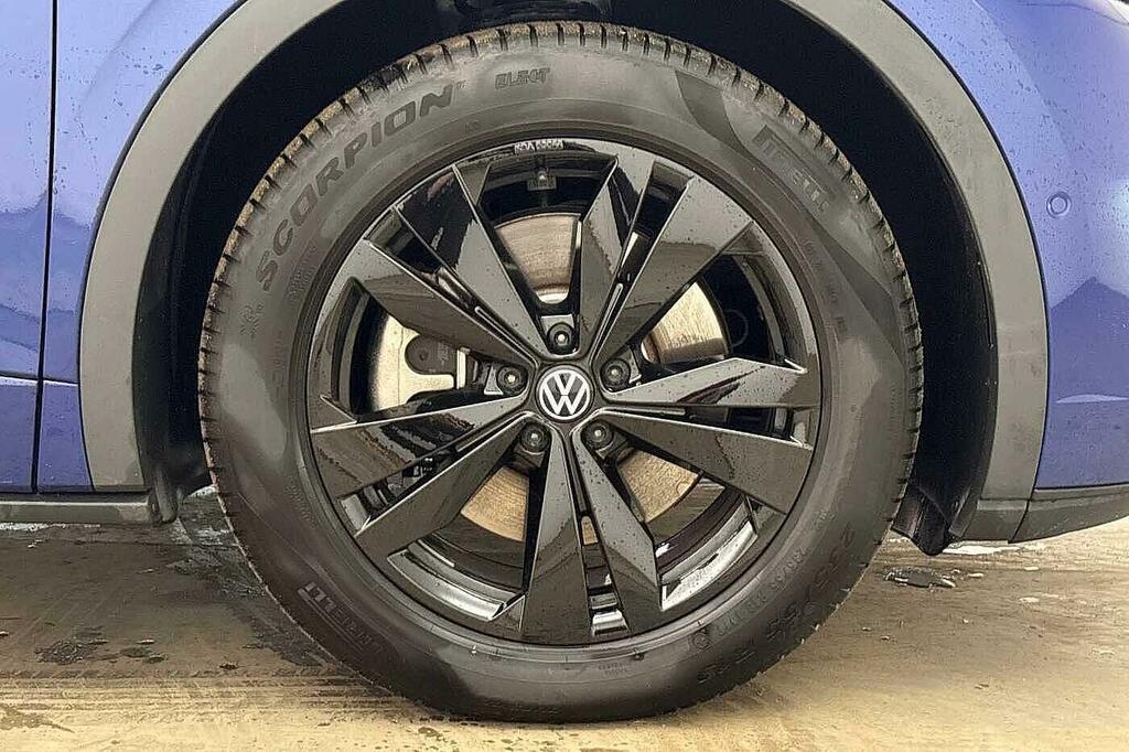Volkswagen ID.5 210Kw Black Edition Pro 77Kwh Infotainment Plus P Blue #5
