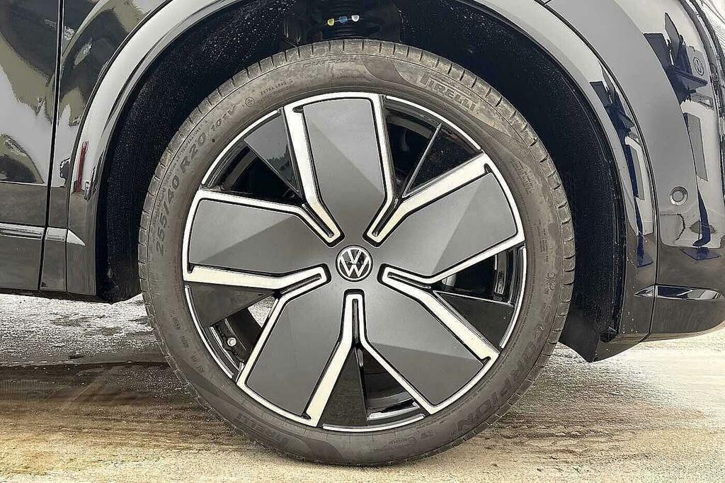 Volkswagen Tiguan 1.5 Etsi 150 R-line Dsg Leather Seats, Sunro Black #5