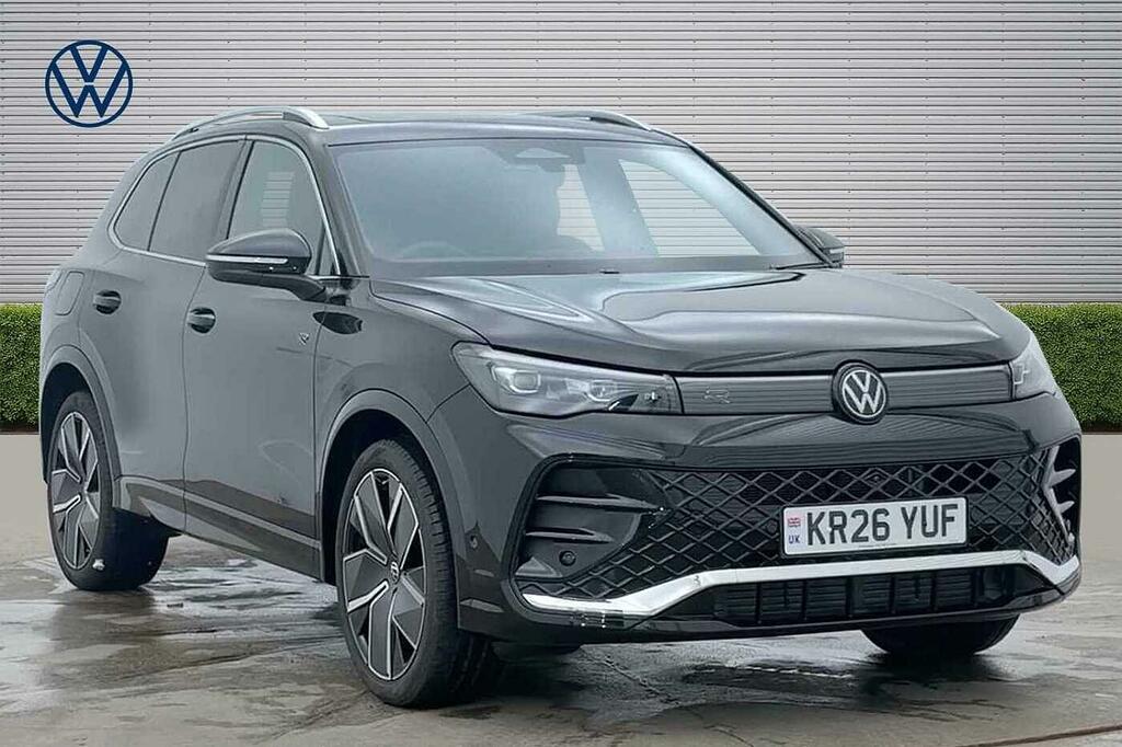 Volkswagen Tiguan 1.5 Etsi 150 R-line Dsg Leather Seats, Sunro Black
