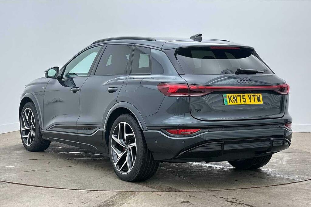 Audi Q6 E-Tron Suv Edition 1 Performance 225,00 Kw Grey #3