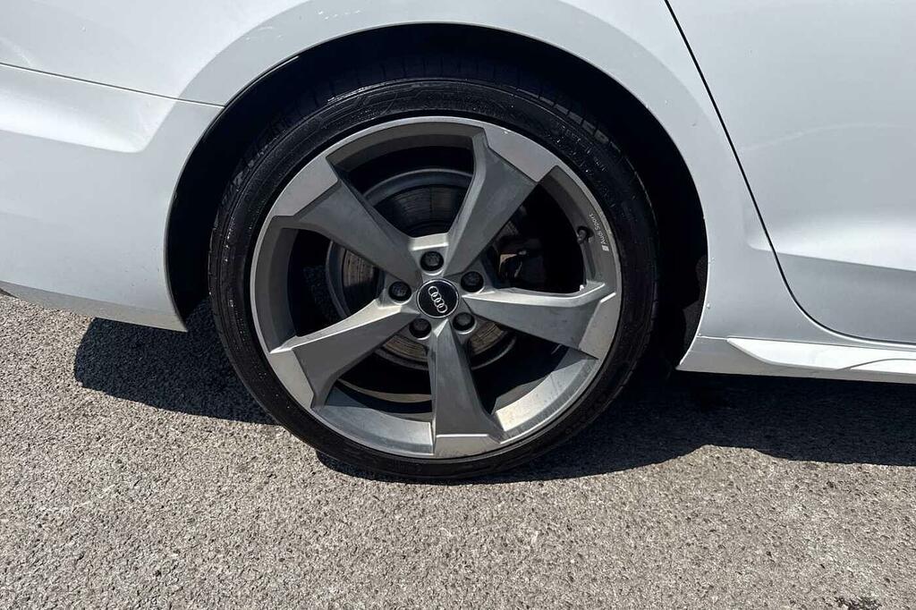 Audi A4 35 Tdi Technik Black #22