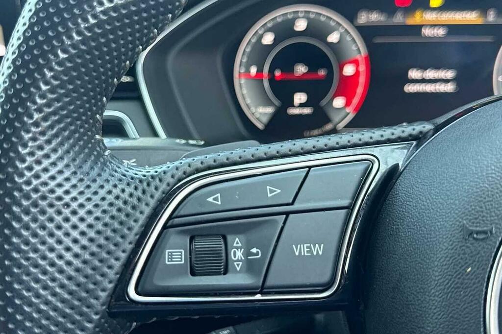 Audi A4 35 Tdi Technik Black #25
