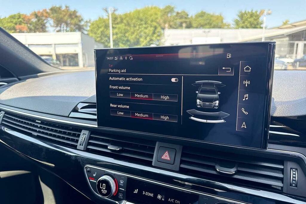 Audi A4 35 Tdi Technik Black #42