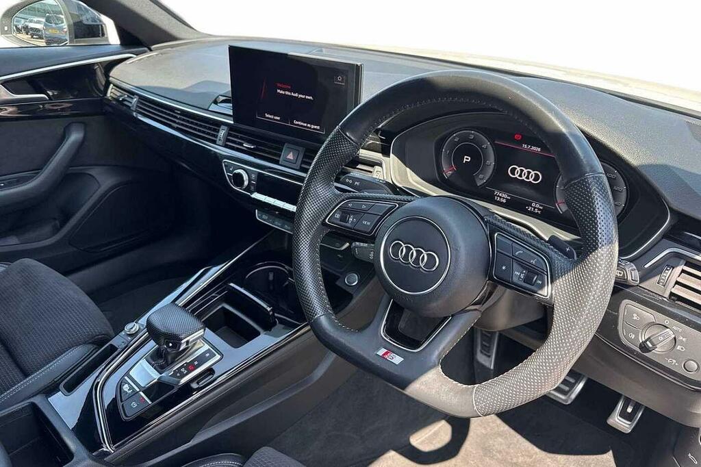 Audi A4 35 Tdi Black Edition S Tronic White #6