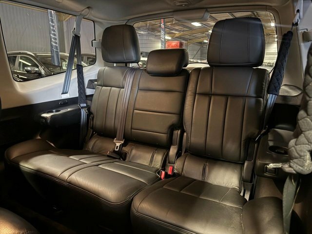 Mitsubishi Shogun  Black #10