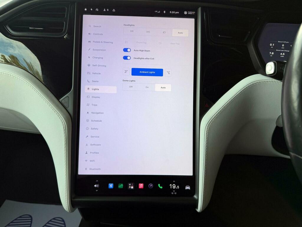Tesla Model X Long Range Awd 7 White #32