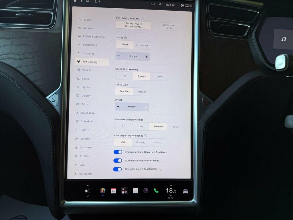 Tesla Model X 75D Silver #27