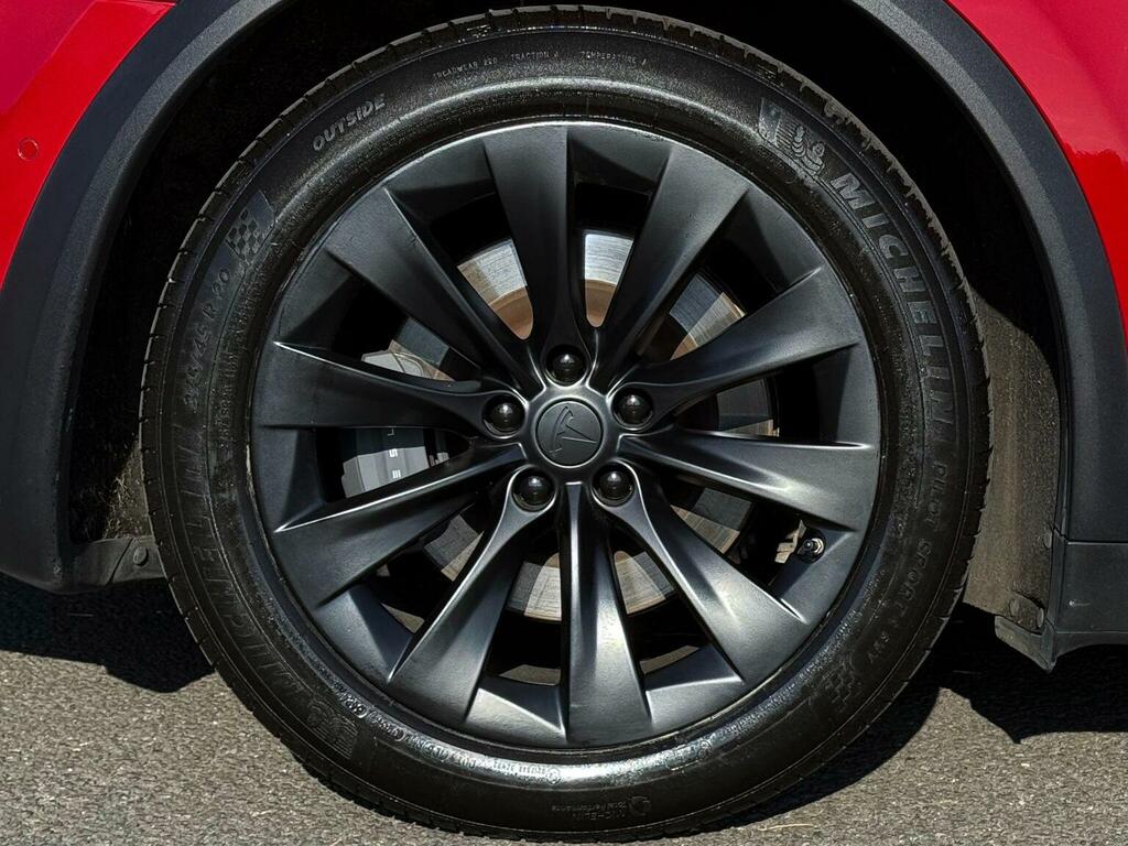 Tesla Model X 75D Silver #51