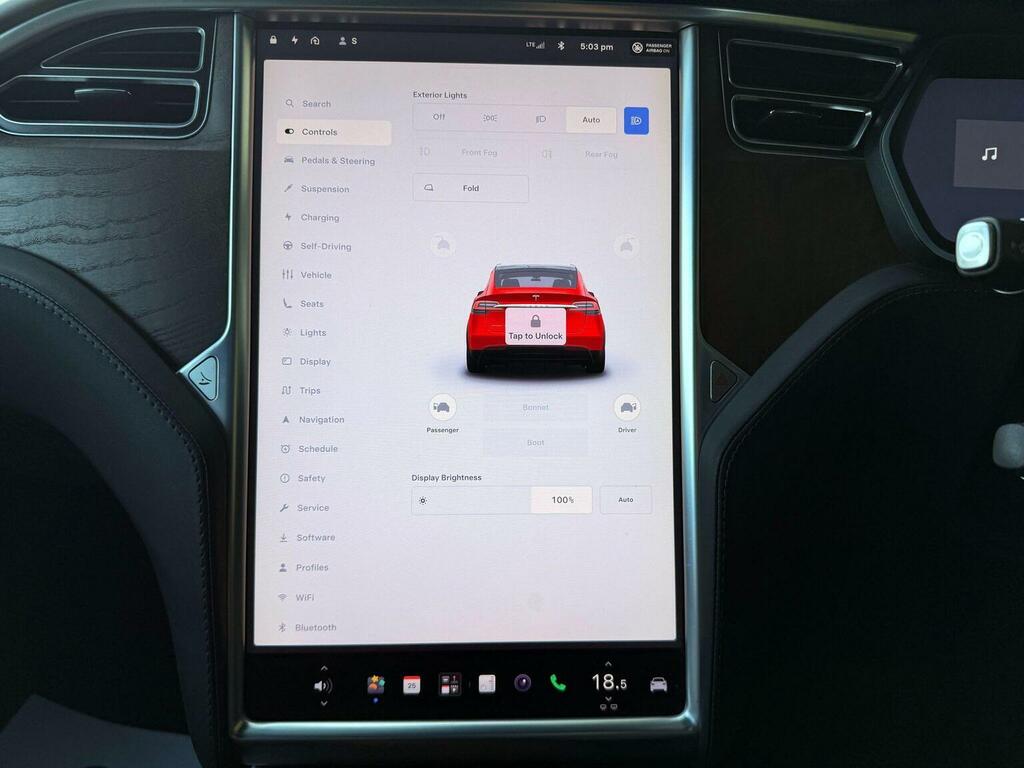 Tesla Model X 75D Silver #23