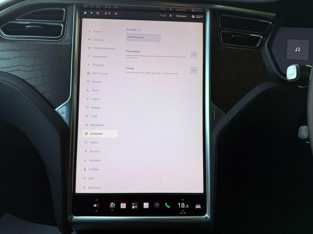 Tesla Model X 75D Silver #37