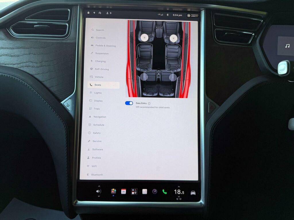 Tesla Model X 75D Silver #31