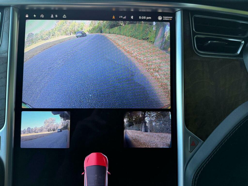 Tesla Model X 75D Silver #47