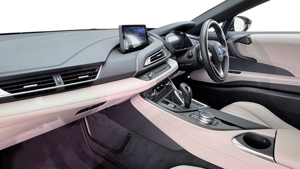 BMW i8 2dr Auto Silver #7