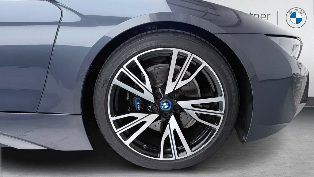 BMW i8 2dr Auto Silver #14