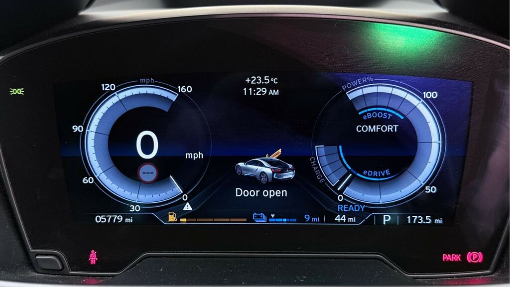 BMW i8 2dr Auto Silver #9