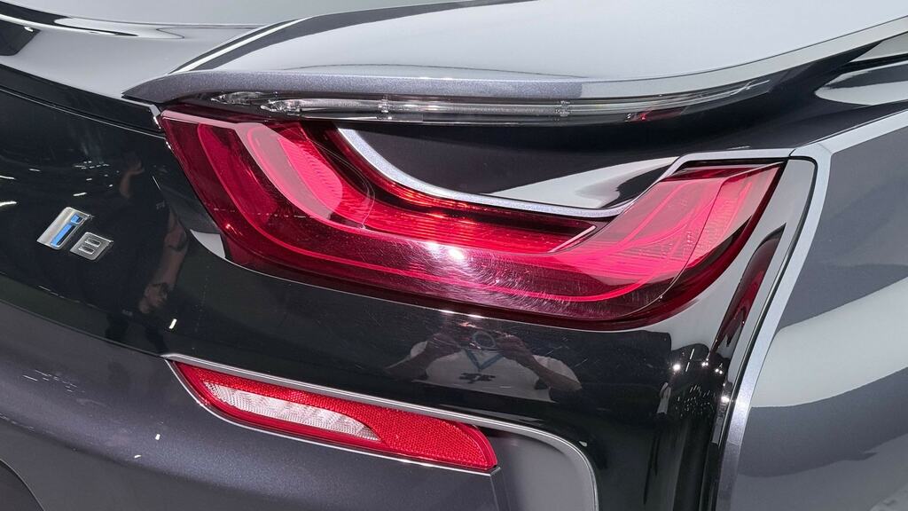 BMW i8 2dr Auto Silver #21
