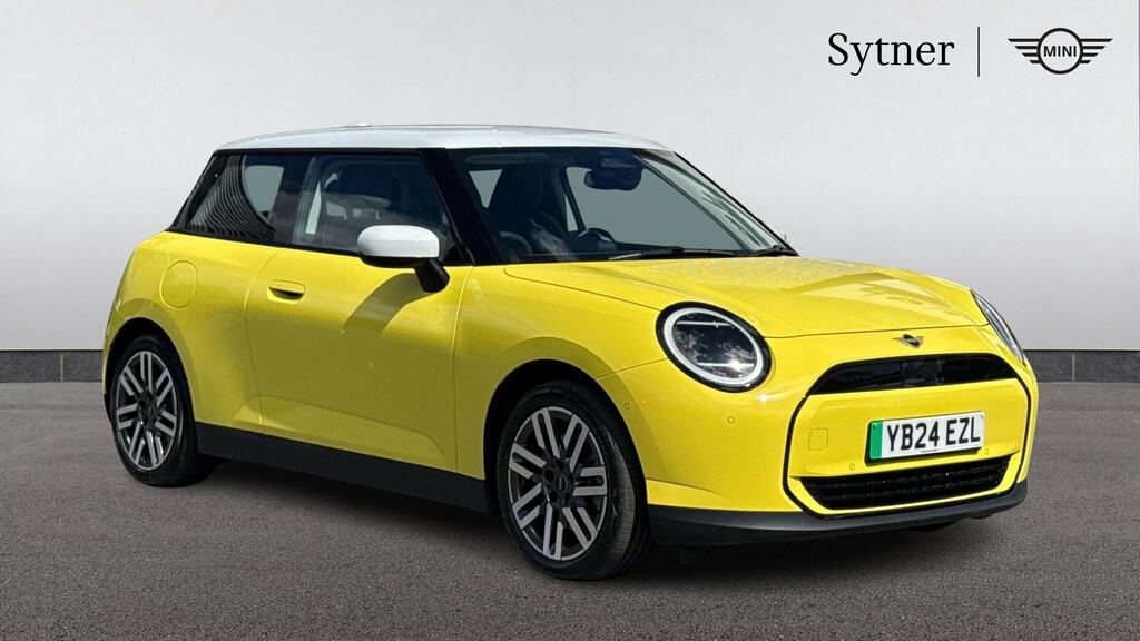 Mini Hatch 135Kw E Classic Level 1 41Kwh YB24EZL Yellow