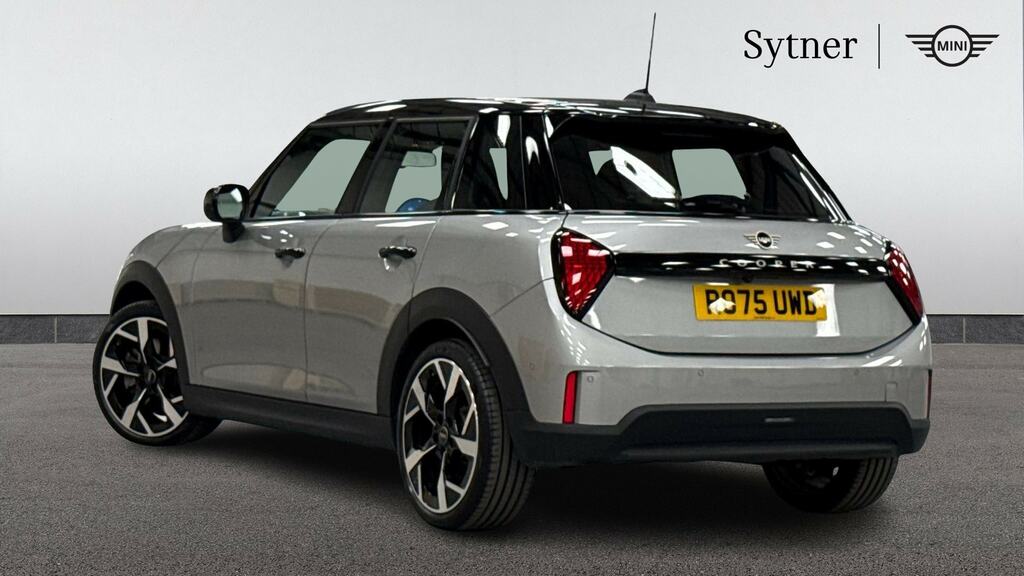 Mini Hatch 1.5 C Exclusive RO75UWD Silver #2