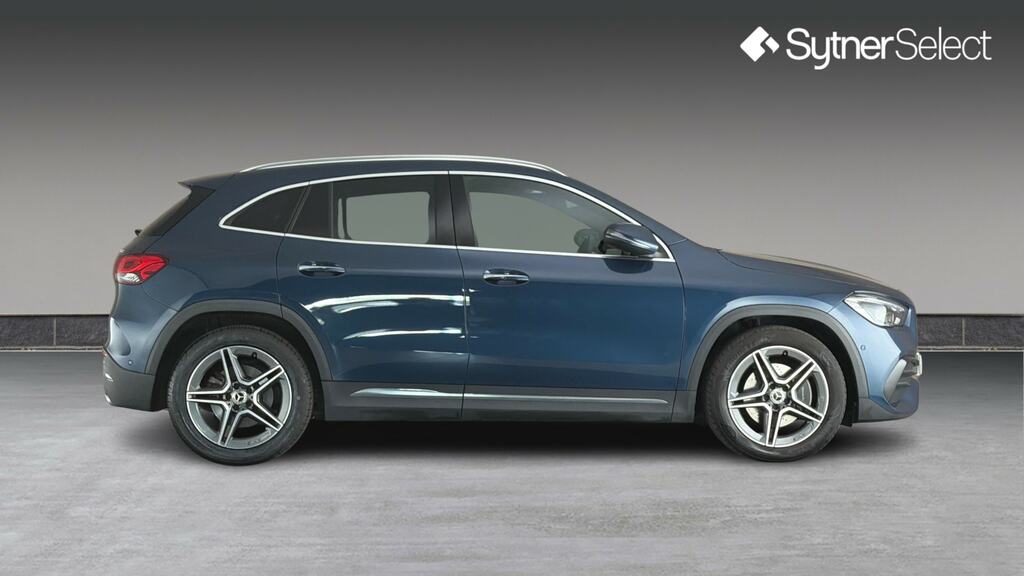 Mercedes-Benz GLA Class Gla 220D 4Matic Amg Line Premium Plus Blue #3