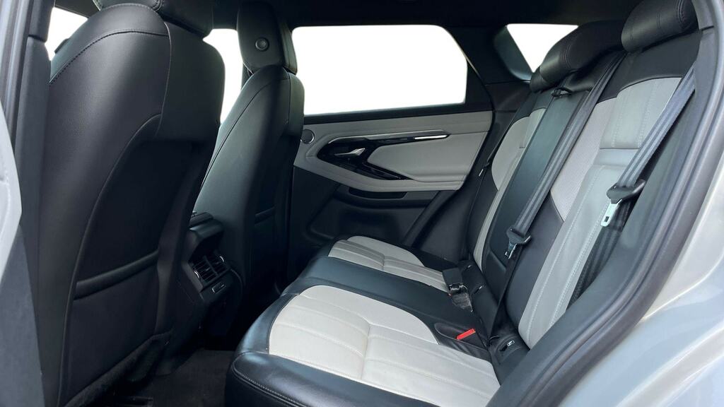 Land Rover Range Rover Evoque 2.0 D180 First Edition BD70HNC Silver #4