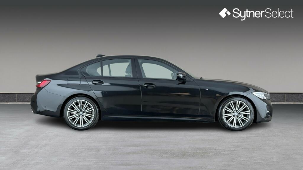 BMW 3 Series 318D M Sport Black #3