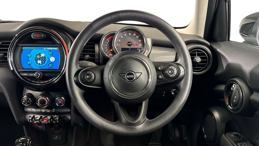 Mini Hatch 1.5 Cooper Classic II BD70USJ Black #5