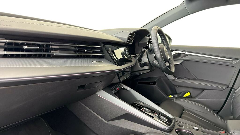Audi A3 35 Tfsi S Line S Tronic EK74LFH White #2