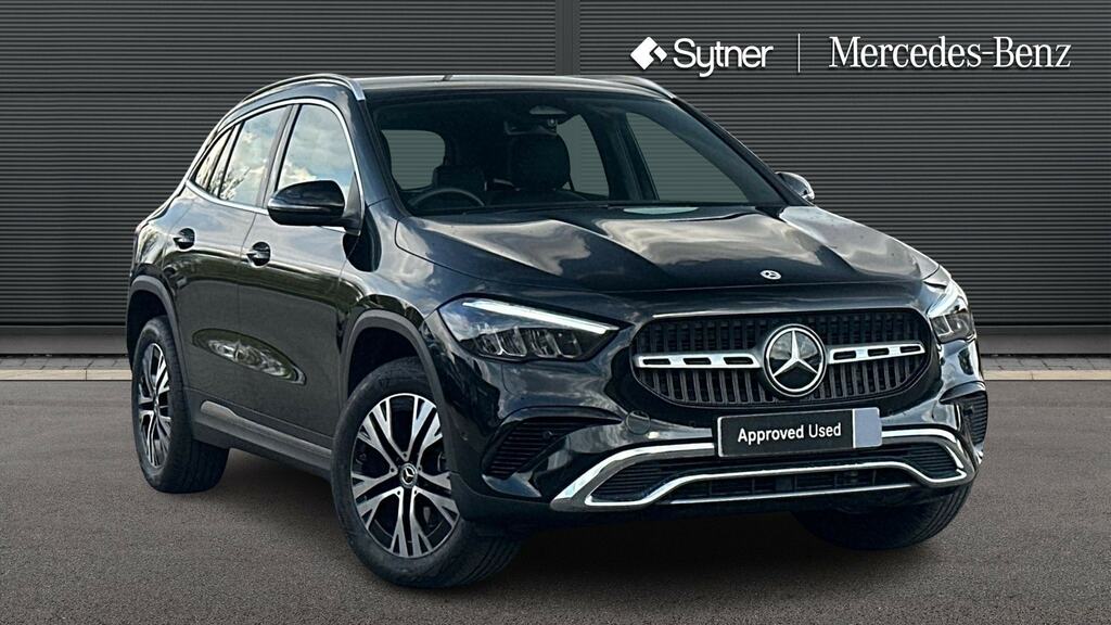 Mercedes-Benz GLA Class Gla 200D Sport Executive Black