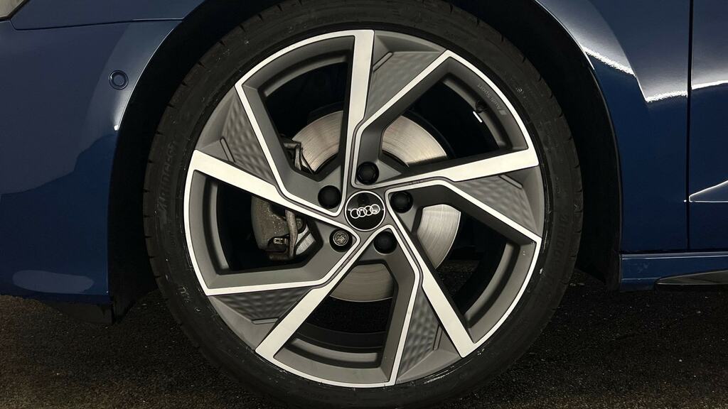 Audi A3 35 Tdi Black Edition S Tronic RK74FXF Blue #5