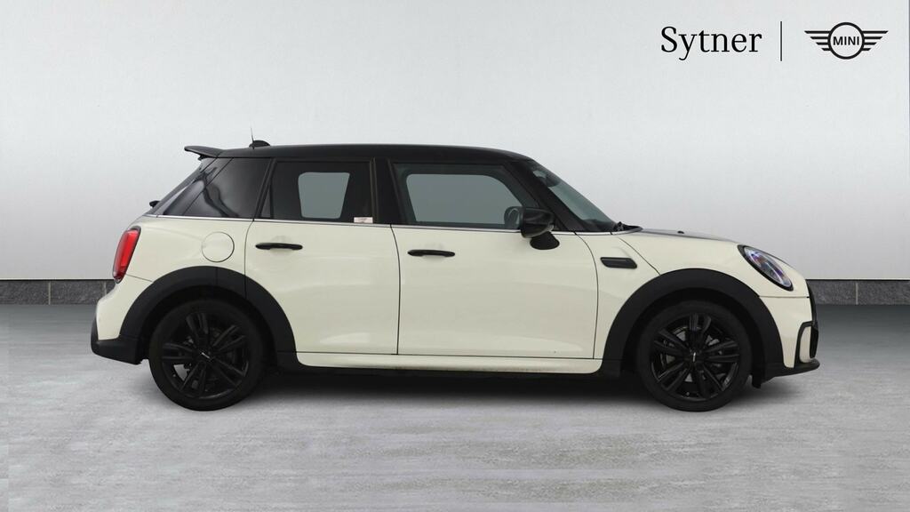 Mini Hatch 1.5 Cooper Sport Comfortnav Pack YB22AUF White #3