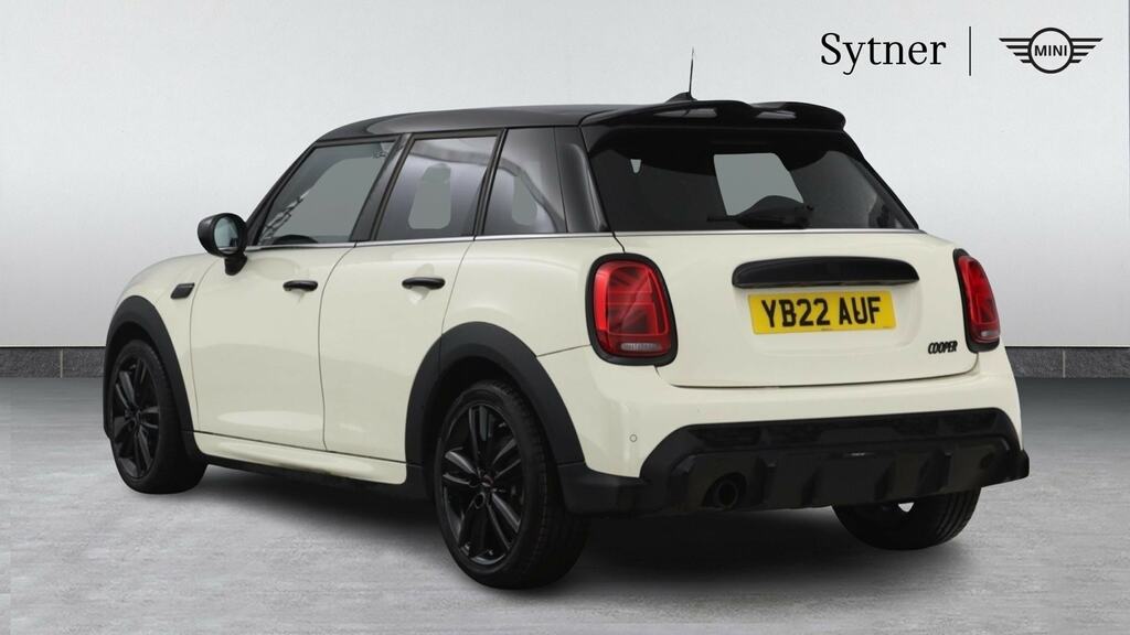 Mini Hatch 1.5 Cooper Sport Comfortnav Pack YB22AUF White #2