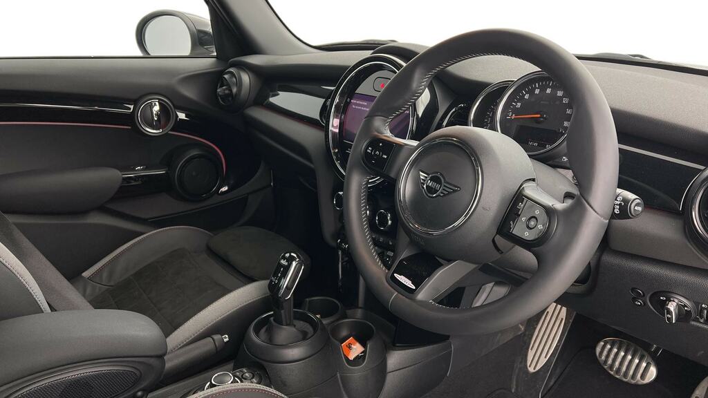 Mini Hatch 1.5 Cooper Sport Comfortnav Pack YB22AUF White #6