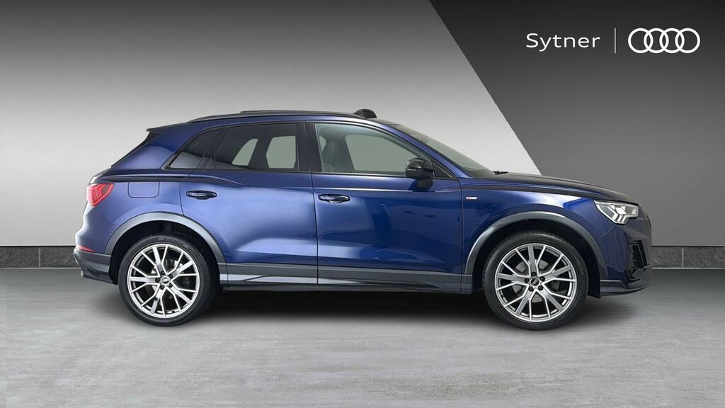 Audi Q3 35 Tfsi Black Edition S Tronic Tech Pro LM24NDN Blue #4