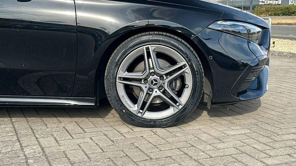 Mercedes-Benz A Class A200d Amg Line Premium CK73XHA Black #5