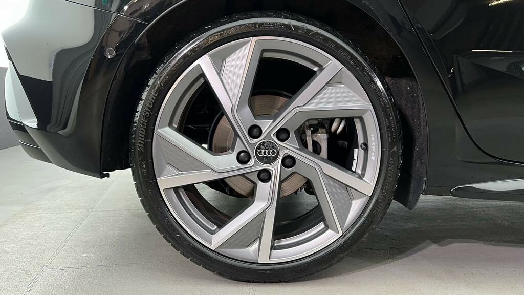 Audi A3 1.5 Tfsi 150 Black Edition S Tronic KS75JHV Black #5