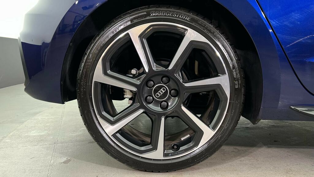 Audi A1 35 Tfsi Black Edition S Tronic Tech Pack KR75YTY Blue #5