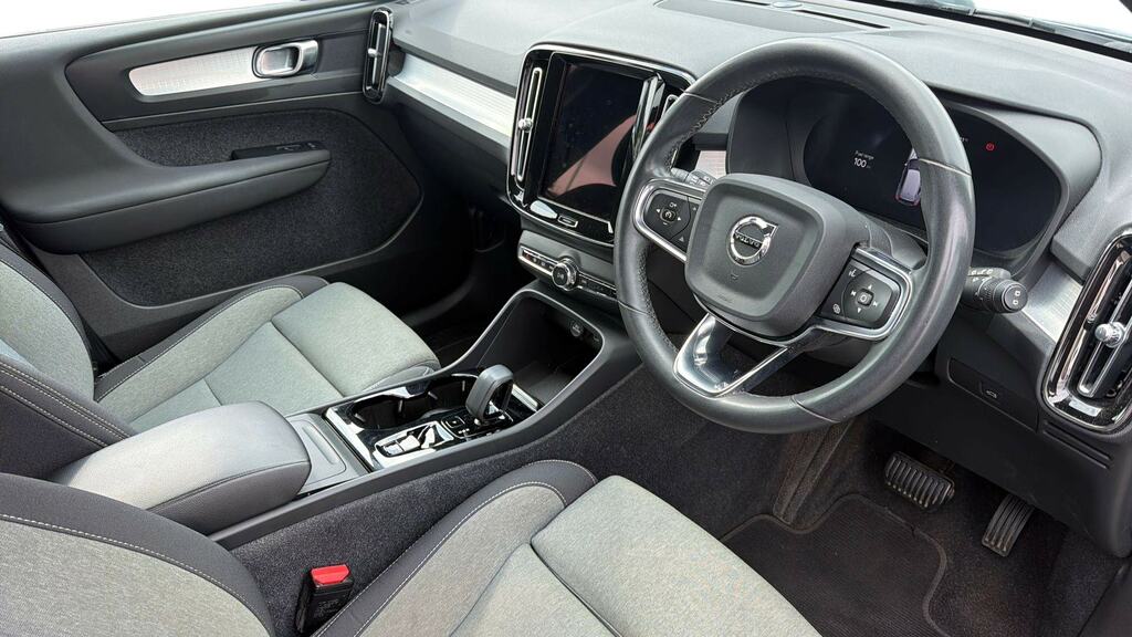 Volvo XC40 2.0 B3p Plus Dark DK72MVT Grey #5