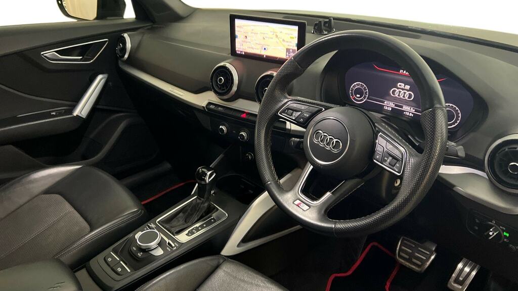 Audi Q2 35 Tfsi S Line S Tronic LL70JXP Black #6