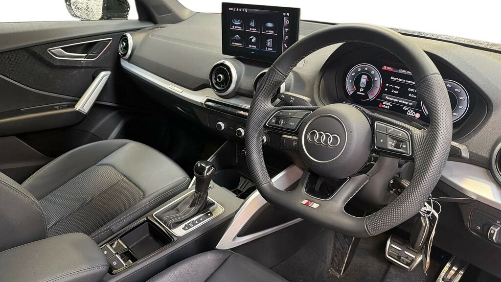 Audi Q2 35 Tfsi Black Edition S Tronic KN26PFO Blue #6