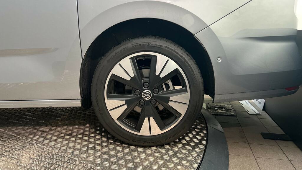 Volkswagen Multivan 2.0 Tdi Style Lwb Dsg Silver #5