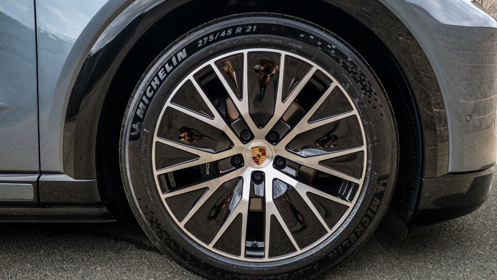 Porsche Cayenne 325Kw 113Kwh FD26WNF Black #6