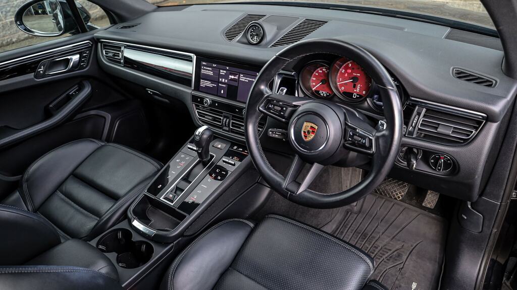 Porsche Macan S Pdk SN23WCM Black #5