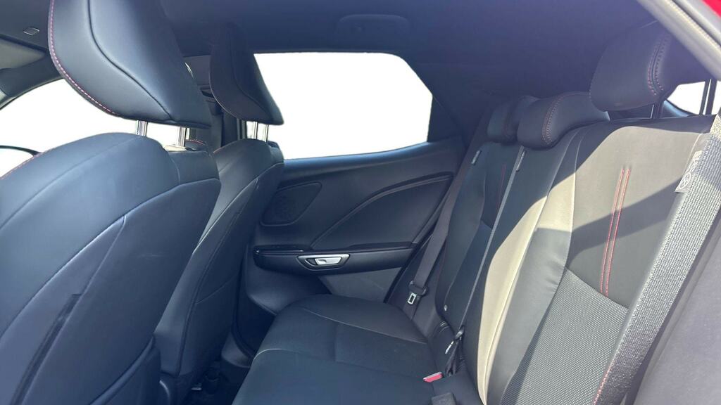 Lexus LBX 1.5 Premium Plus E-cvt MF25ZKN Red #4
