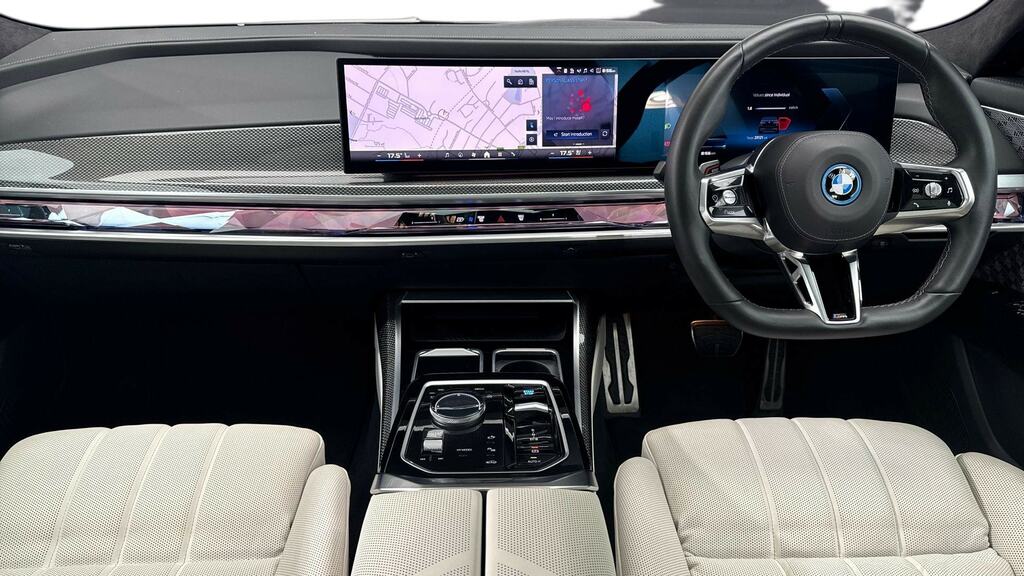 BMW i7 485Kw M70 Xdrive 105.7Kwh Ultimate Pack Black #4