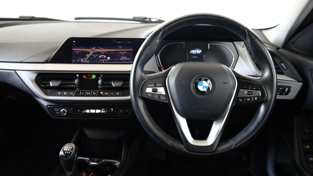 BMW 1 Series 116D Se FL21GUX White #5